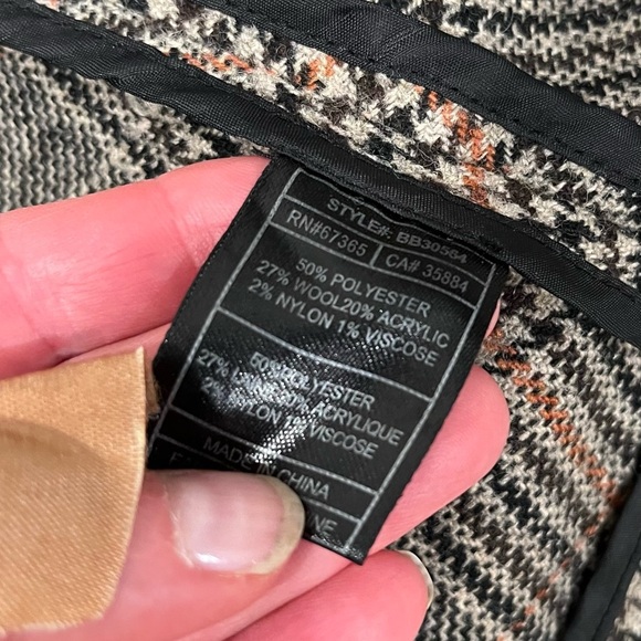 BB Dakota Calhoun Plaid Poncho Cape hoodie & pockets Size Medium Academia - Picture 10 of 11